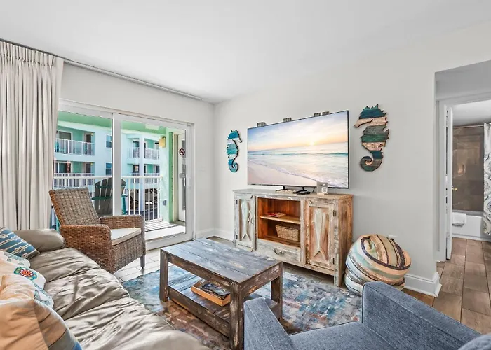 Harbor House B19 *